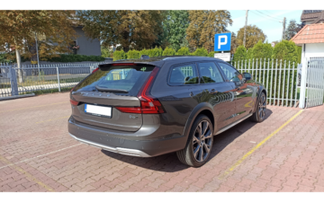 VOLVO CROSS COUNTRY 